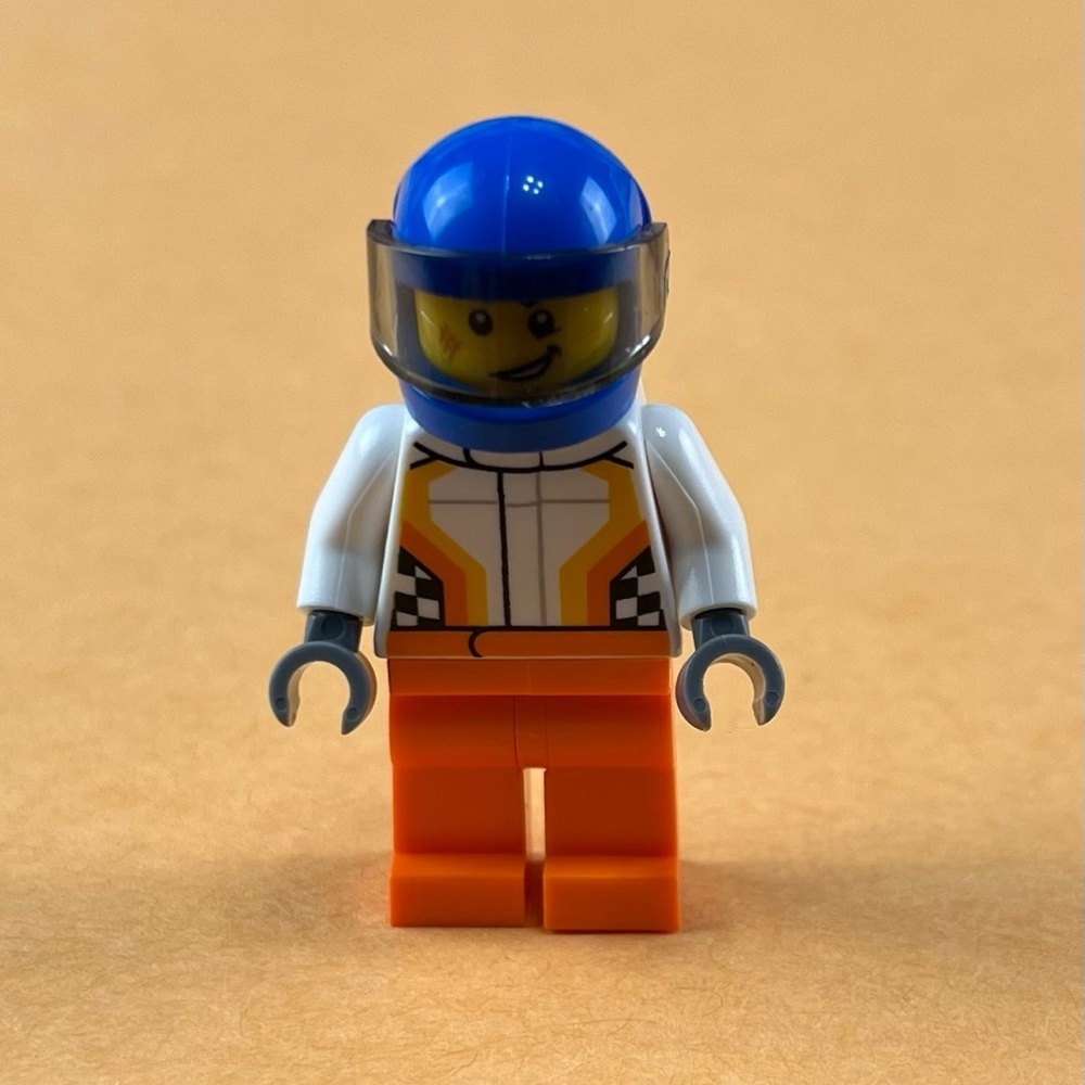 LEGO City Monster Truck Minifigure 60180 2"